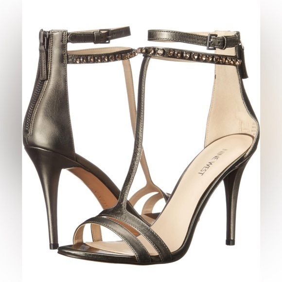 Nine West Women's Dana Metallic Leather Heeled Sandal Pewter 9